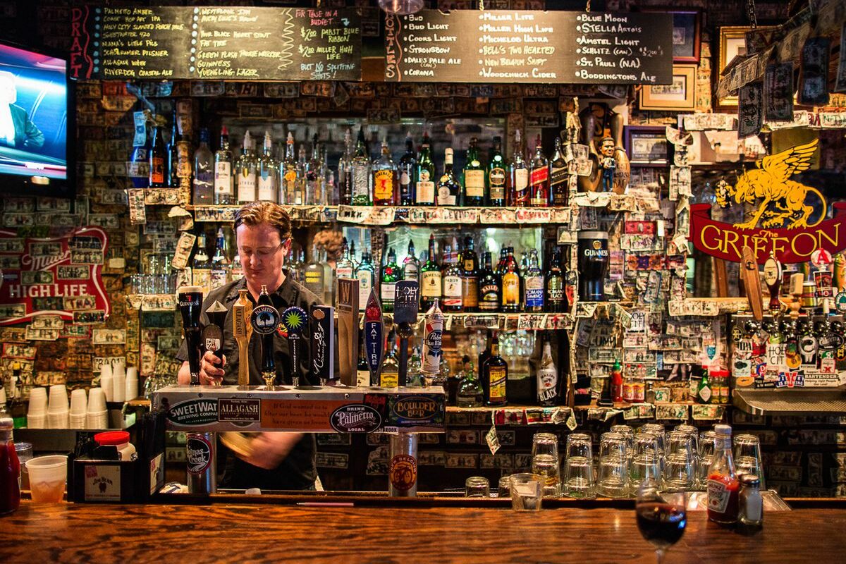 best bars in Charleston